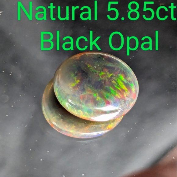 5.85ct Natural play of color black opal - Picture 1 of 16